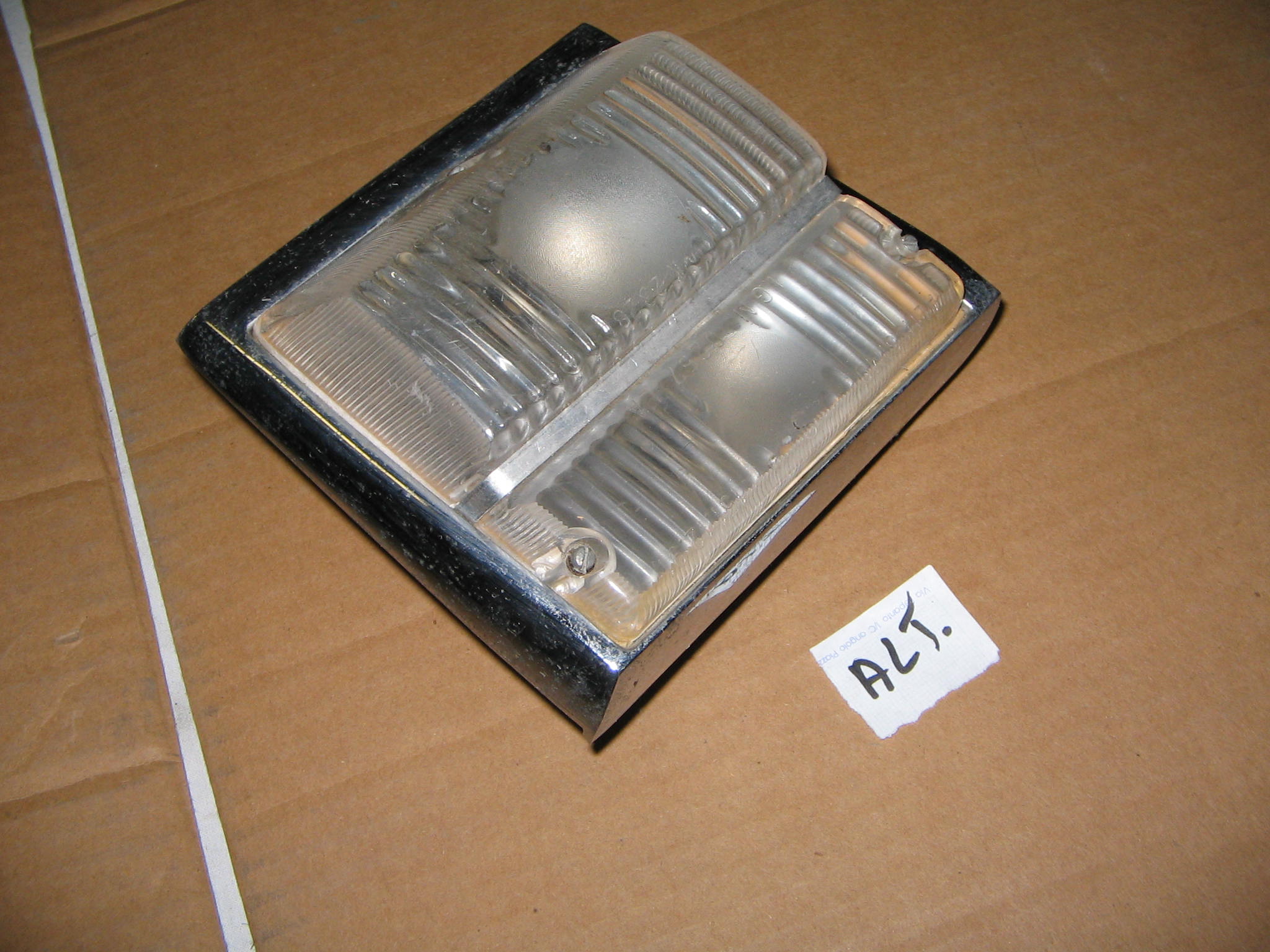 FIAT 1500 1800 2100 FANALINO ALTISSIMO NUOVO N.215